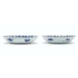 TWO CHINESE BLUE AND WHITE DISHES - Foto 8