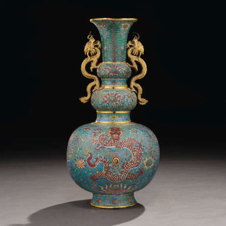 A LARGE CLOISONN&#201; ENAMEL TRIPLE-GOURD VASE - фото 1