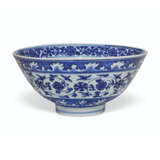 A RARE BLUE AND WHITE BOWL - photo 1