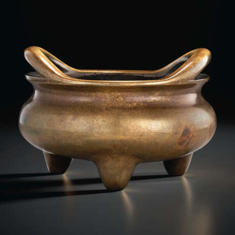 A GILT-BRONZE TRIPOD CENSER - photo 1