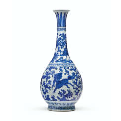 A LARGE BLUE AND WHITE BOTTLE VASE