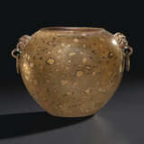 A SMALL GILT-SPLASHED BRONZE GLOBULAR JAR - photo 1