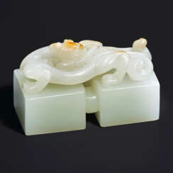 A WHITE JADE &#39;DOUBLE&#39; SEAL