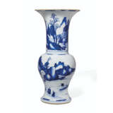 A BLUE AND WHITE `PHOENIX-TAIL` VASE - photo 1
