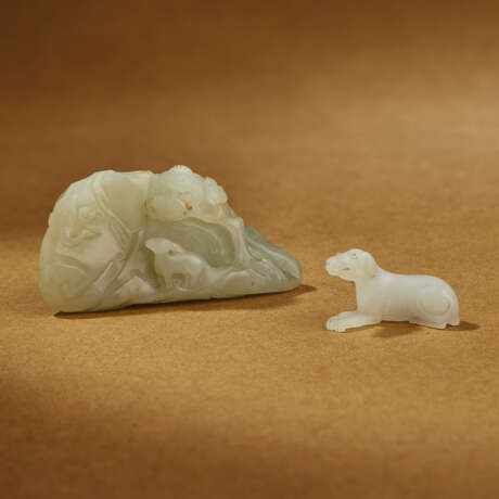 TWO WHITE JADE CARVINGS - photo 1