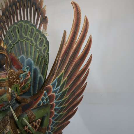 Imposante Holzfigur „Garuda“ - фото 21