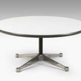 Charles & Ray Eames, Clubtisch "Segmented Table" - Foto 1