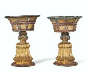 A PAIR OF INLAID GILT-BRONZE BUTTER LAMPS