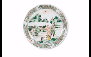Great dish China - Nineteenth century Porcelain decorated in enamels of polychrome