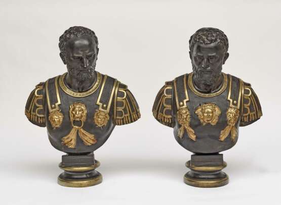 Ein Paar Imperatorenbüsten Kaiser Hadrian und Kaiser Septimius (Severus). , Nach der Antike - фото 1