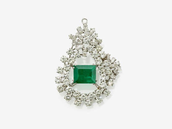 Brosche mit Smaragd und Diamanten , Wohl USA, 1960er Jahre - photo 1