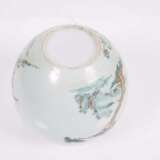 Vase globular porcelain enameled China - Era of the Republic - photo 2