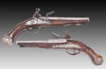 Ein Paar Steinschloss-Pistolen mit Silberbeschlägen von G.B.ZUGNO in Brescia um 1750