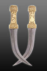 Kandschar mit beschnitztem Griff aus Elfenbein, Persien um 1800