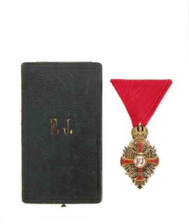 Franz Joseph-Orden - Ritterkreuz in Gold am Friedensband im Etui - фото 1