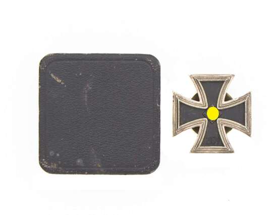 Eisernes Kreuz 1. Klasse 1939 mit Schraubscheibe im LDO Etui - photo 1