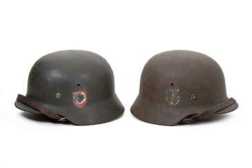 Waffen-SS, Zwei Stahlhelme