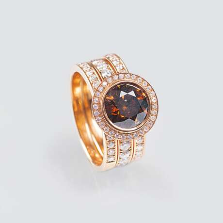 Fancy Diamant Solitär-Ring mit Brillanten - photo 1