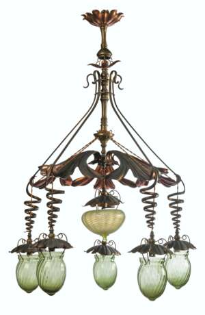 A BRASS, COPPER AND GLASS SIX-LIGHT CHANDELIER - Foto 1