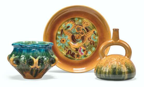 THREE LINTHORPE POTTERY WORKS OBJECTS DESIGNED BY CHRISTOPHER DRESSER - Foto 1