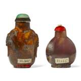 TWO AGATE SNUFF BOTTLES - photo 2