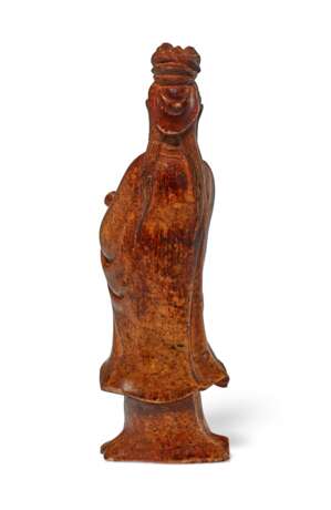 A SOAPSTONE FIGURE OF A STANDING FEMALE IMMORTAL - photo 2