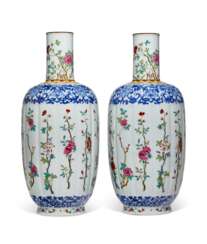 A PAIR OF FAMILLE ROSE AND BLUE AND WHITE LOBED VASES