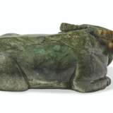A LARGE SPINACH-GREEN JADE FIGURE OF A RECUMBENT OX - фото 2