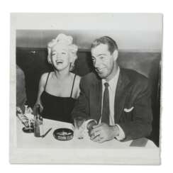 1954 Marilyn Monroe and Joe DiMaggio photograph (PSA/DNA Type III)