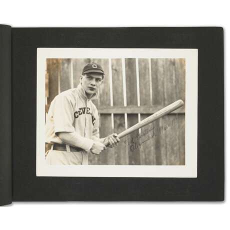 Cleveland Naps Autographed Photograph Album by Frank W. Smith c.1911 - Foto 1