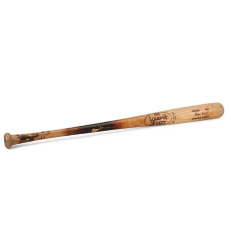George Brett Professional Model Baseball Bat c.1980-83 (PSA/DNA GU 9.5) - photo 1