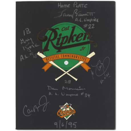 Cal Ripken`s 2,131 Consecutive Game Autographed Program with Umpires - Foto 1