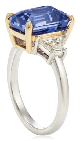 COLOR CHANGE SAPPHIRE AND DIAMOND RING - фото 3