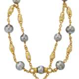 CULTURED PEARL, DIAMOND AND EMERALD NECKLACE - фото 1