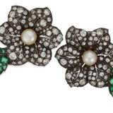 PAIR OF DIAMOND, EMERALD AND PEARL BROOCHES - photo 1