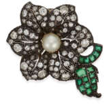 PAIR OF DIAMOND, EMERALD AND PEARL BROOCHES - Foto 5