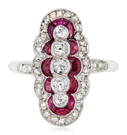 NO RESERVE | GROUP OF DIAMOND AND RUBY JEWELRY - фото 4