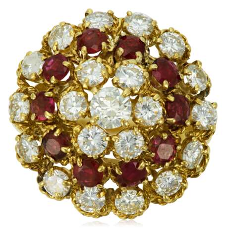Van Cleef & Arpels. VAN CLEEF & ARPELS DIAMOND AND RUBY RING - Foto 1