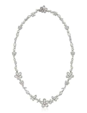 Tiffany & Co.. TIFFANY & CO. SET OF DIAMOND 'ENCHANT' JEWELRY - photo 4