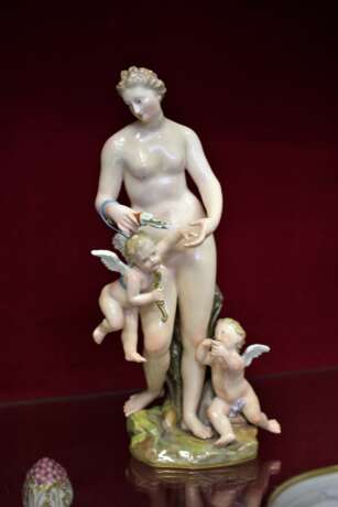 Скульптурная композиция "Дама с амурчиками" Мейсен XIX век - photo 2