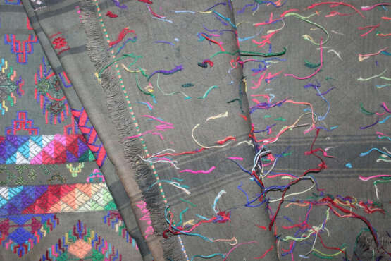 Tagesdecke u. Timor Sarong. - photo 2