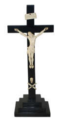 Altarkreuz Elfenbein
