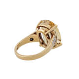 Ring mit schönem Goldberyll flankiert von 12 Brillanten - Foto 3