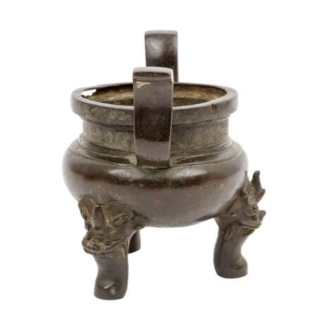 Weihrauchbrenner aus Bronze. CHINA, Qing-Dynastie 1644-1911. - фото 4