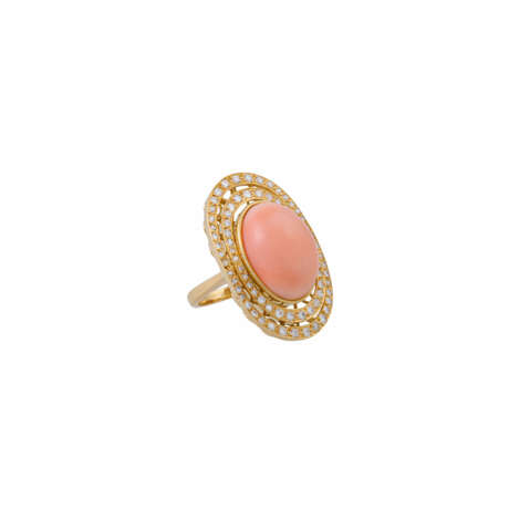 Ring mit Korallencabochon und Brillanten - photo 1