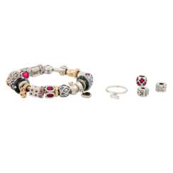 PANDORA Armband mit zahlreichen Charms, 