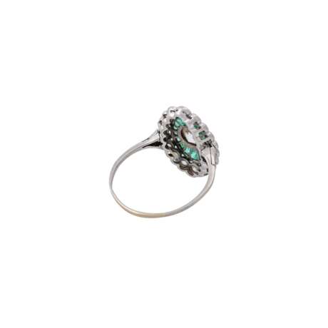 Jugendstil Ring mit Smaragden und Altschliffdiamant - photo 3