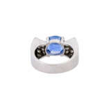 Ring mit Saphir ca. 3,5 ct und 14 Diamanten, zusammen ca. 0,4 ct - photo 4