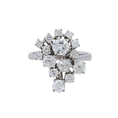 Ring mit 15 Altschliffdiamanten von zusammen ca. 1,9 ct, - фото 2