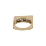 Ring mit beweglich gefassten Brillanten zusammen ca. 0,3 ct, - photo 4